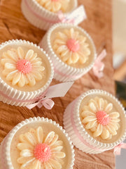 Daisy pot candle