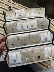 Luxe charm neckless box